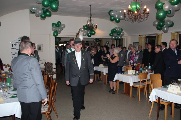 Ball_2012_00