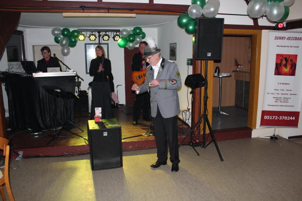 Ball_2012_02