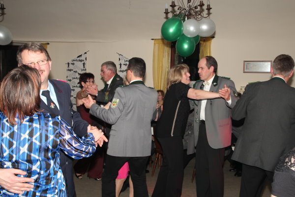 Ball_2013_03