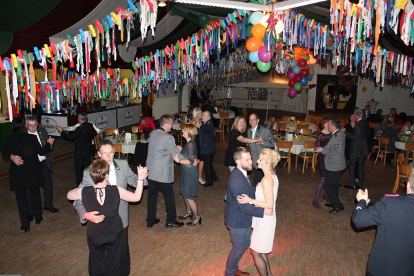 Ball_2015_08
